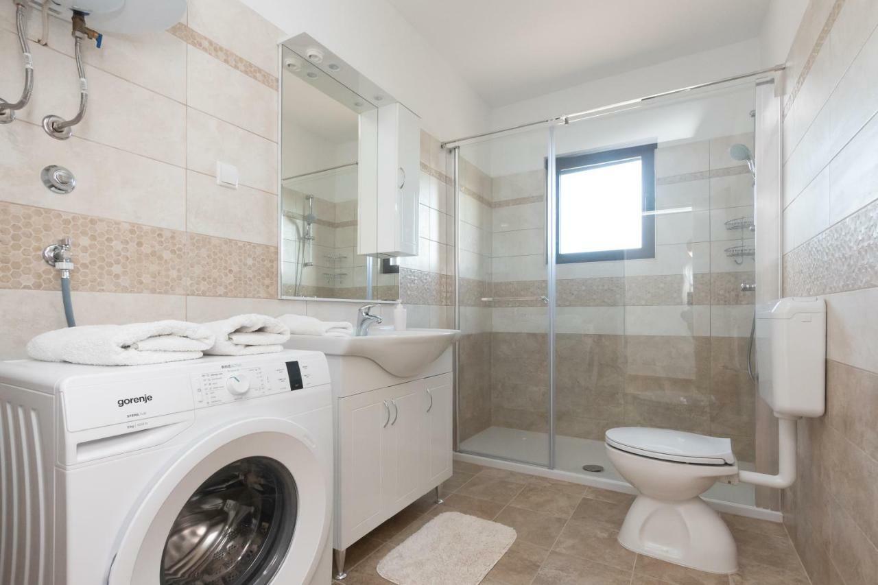 Apartman Lipotica Diklo Zara Esterno foto