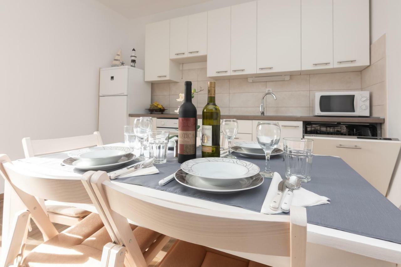 Apartman Lipotica Diklo Zara Esterno foto