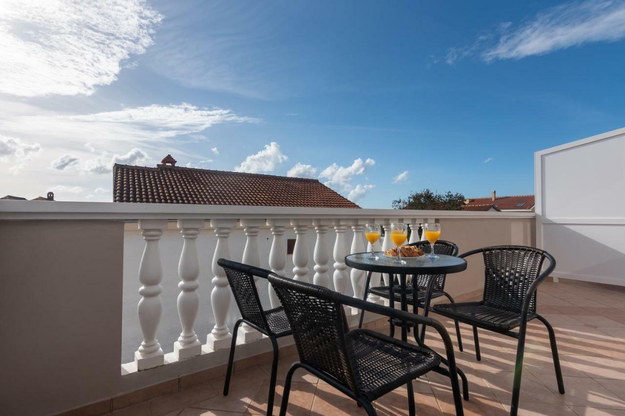 Apartman Lipotica Diklo Zara Esterno foto
