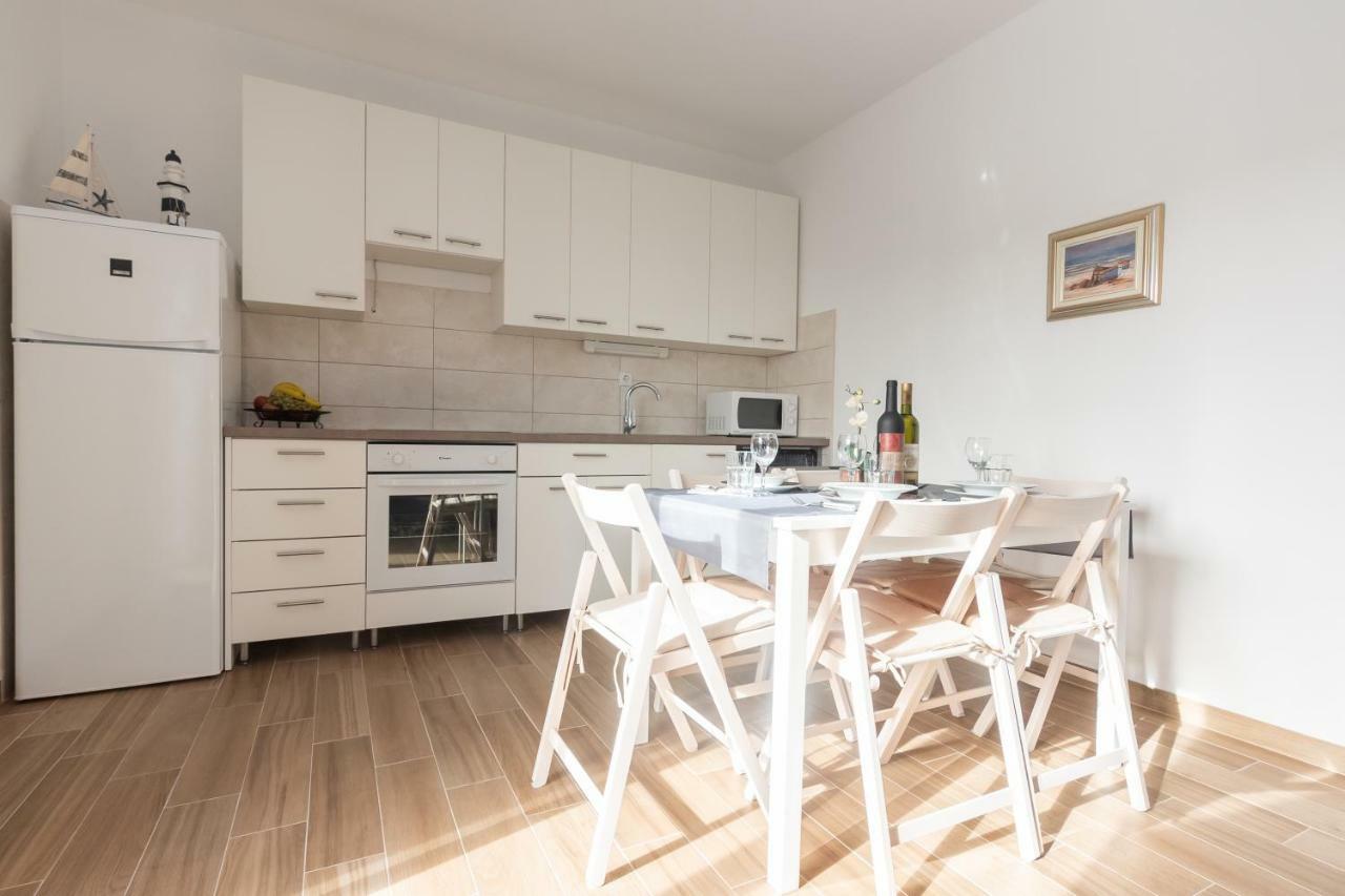 Apartman Lipotica Diklo Zara Esterno foto