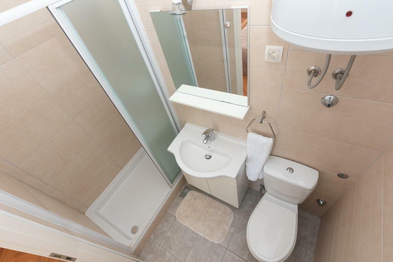 Apartman Lipotica Diklo Zara Esterno foto