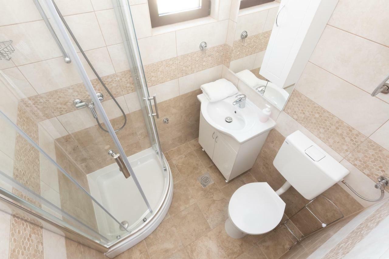 Apartman Lipotica Diklo Zara Esterno foto