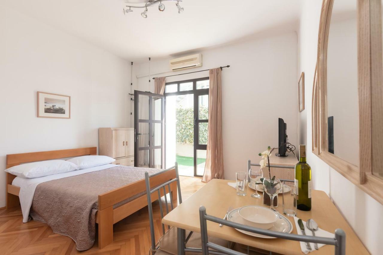 Apartman Lipotica Diklo Zara Esterno foto