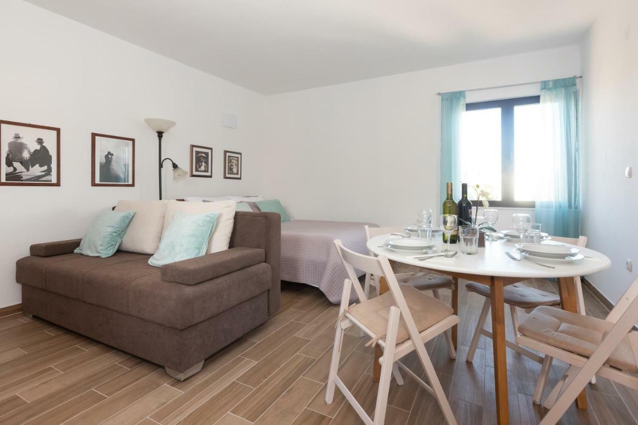 Apartman Lipotica Diklo Zara Esterno foto