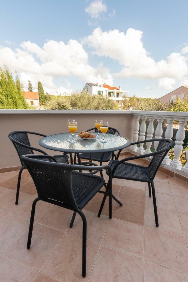 Apartman Lipotica Diklo Zara Esterno foto