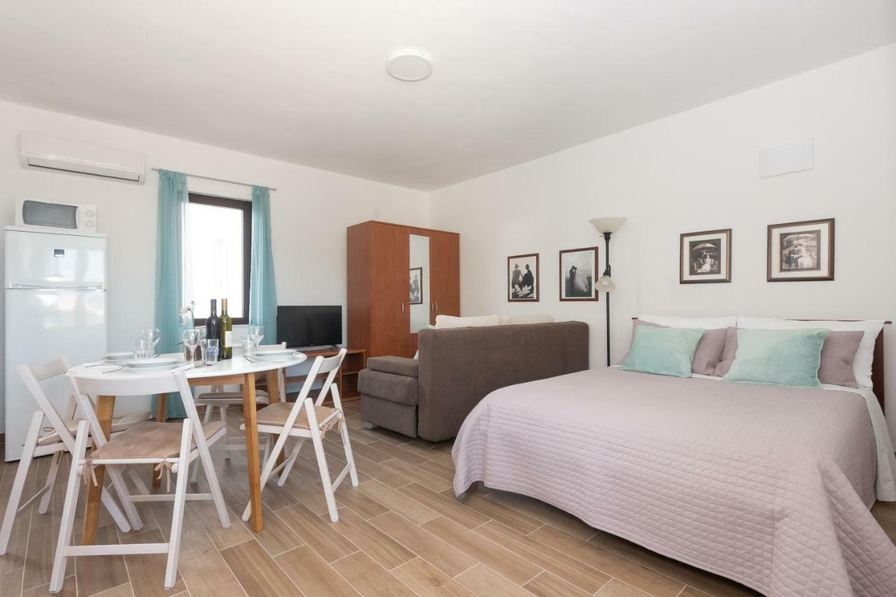 Apartman Lipotica Diklo Zara Esterno foto