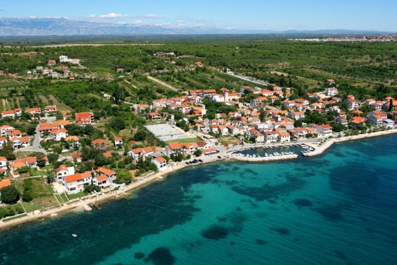 Apartman Lipotica Diklo Zara Esterno foto